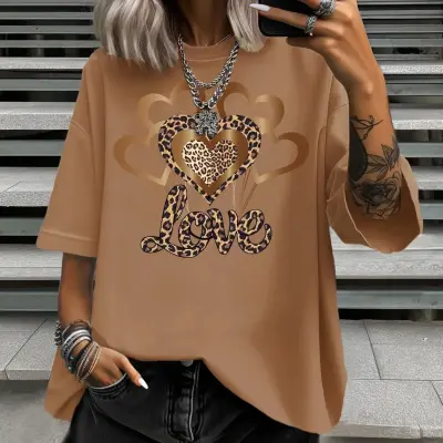 Summer Women's Plus Size T-Shirt Original Design Fashion Leopard Print Love Printed Women's Casual Round Neck Short Sleeved Tops.