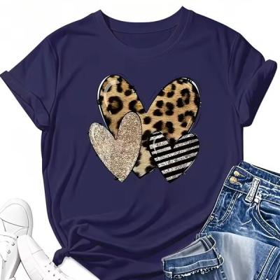 Plus Size Women's Round Neck Summer Outfits Multi - texture Heart Print Short Sleeved T-shirt.